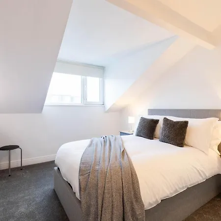 The View - Games - Hot Tub - Sleeps 22 Scarborough