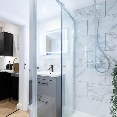 The View - Games - Hot Tub - Sleeps 22 * 斯卡伯勒