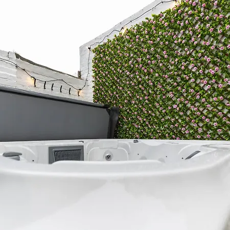 度假居 The View - Games - Hot Tub - Sleeps 22 斯卡伯勒