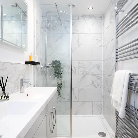 The View - Games - Hot Tub - Sleeps 22 度假居